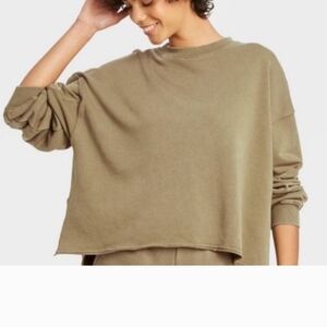 Olive Green Cropped Sweatshirt Soft Dolman Sleeve Cozycore Comfy Casual L